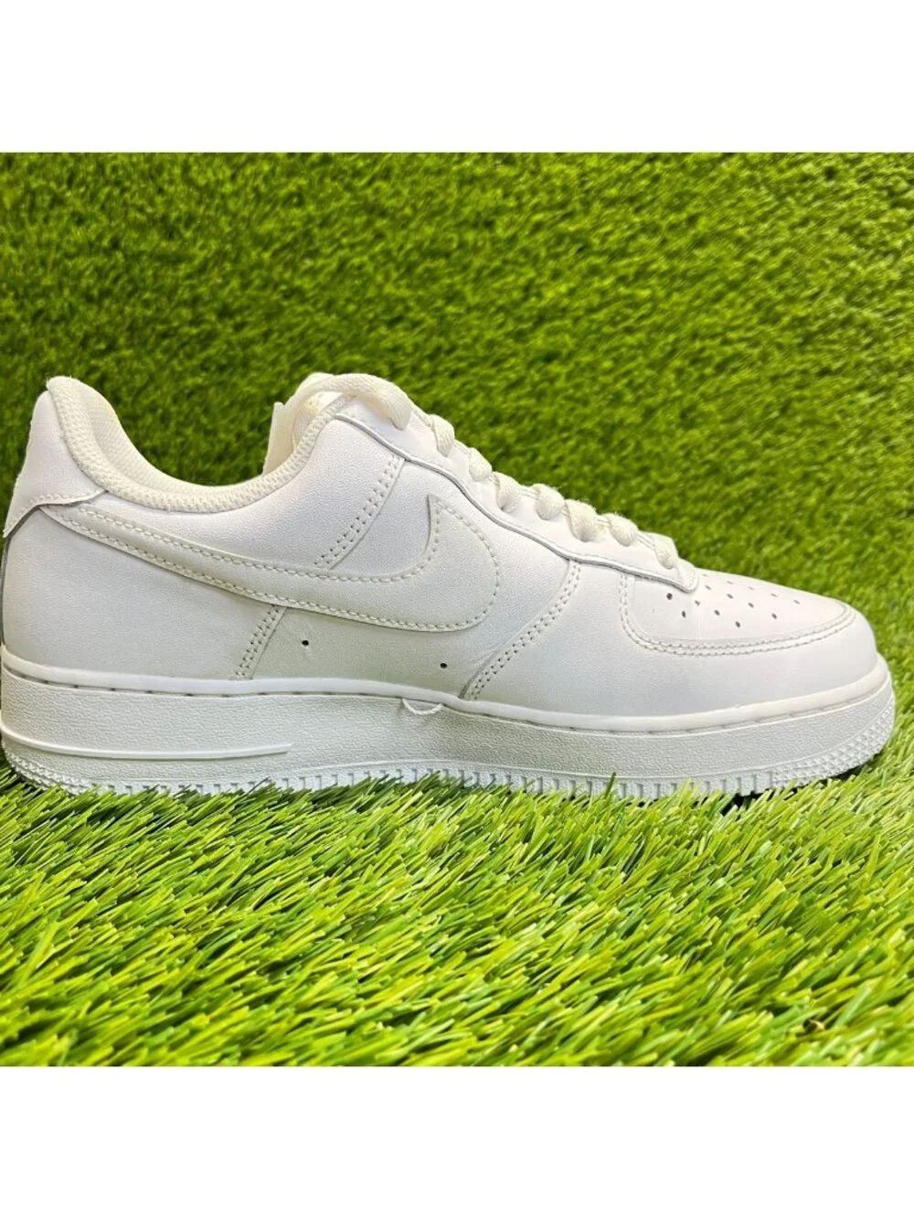 Nike Air Force 1 Low '07 Womens Size 9 White Athletic Leather Shoes Sneakers